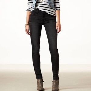 NWT!! American Eagle Skinny Jeans